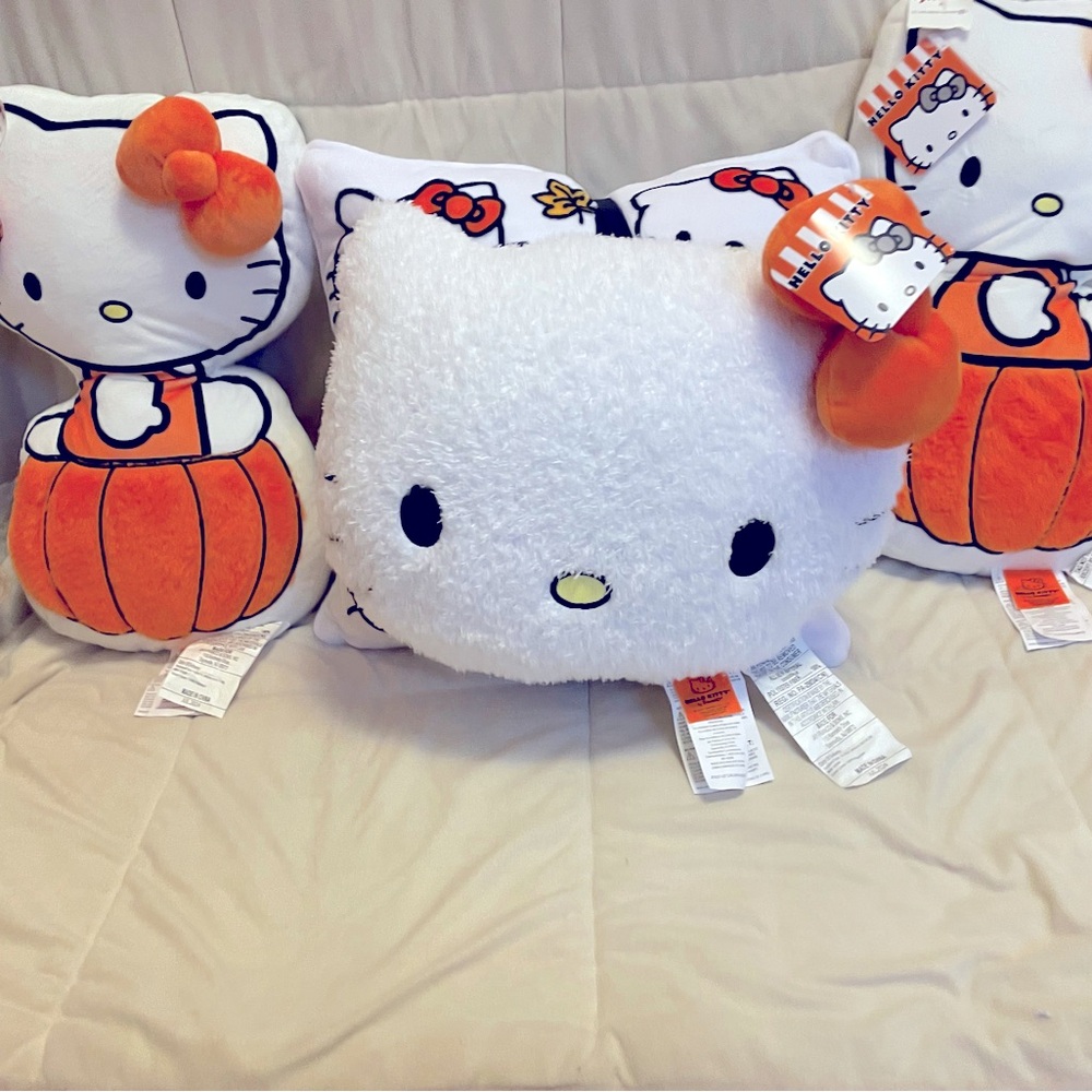 Viral Hello Kitty Halloween Pillow Bundle!🎃